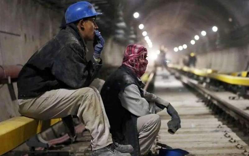 جامعه کارگری با تصویب افزایش سن بازنشستگی در شوک است