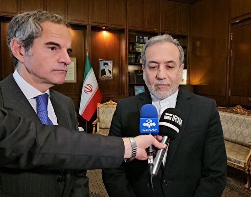 عراقچی: به گروسی اعلام کردم که آماده مذاکرات هستهای و همکاری در چهارچوب توافقات قبلی با آژانس هستیم