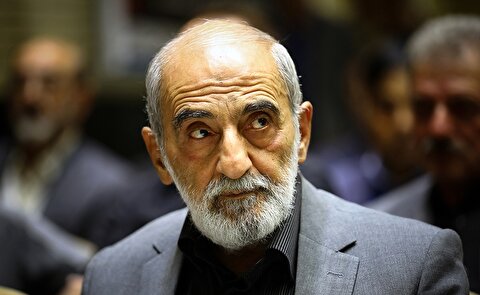 حمله حسین شریعتمداری به پزشکیان به خاطر دیدار ایلان ماسک با نماینده ایران در سازمان ملل: این ملاقات ذلتبار بود