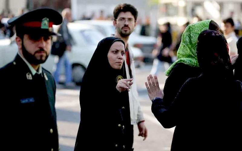 تحمیل نظر اقلیت را بر اکثریت
