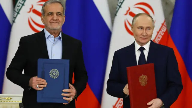 فصل جدید روابط ایران و روسیه با امضای معاهده جامع