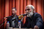 انتقاد حسین شریعتمداری از جلیلی و قالیباف: هوادارانتان در زمین دشمن بازی می‌کنید