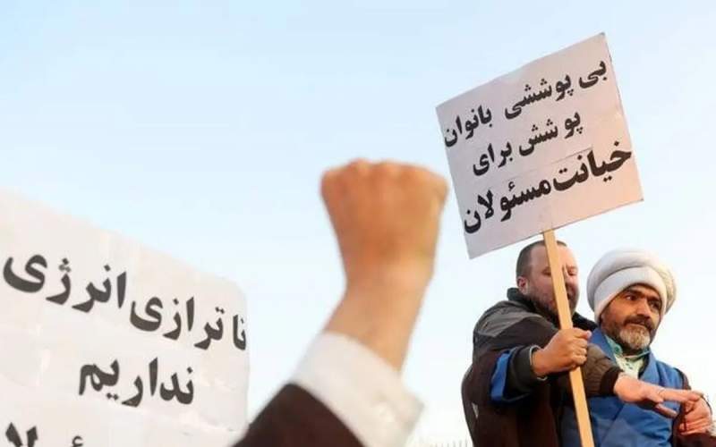 ممکلت ارث پدری امثال ثابتی و بانکی‌پور و رسایی نیست