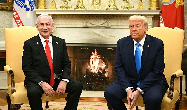 نیویورکتایمز: اسرائیل قصد داشت به تأسیسات هستهای ایران حمله کند اما ترامپ این حمله را متوقف کرد