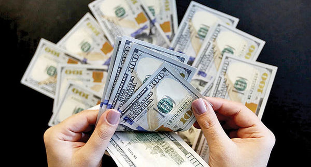 دلار، ۹۰ هزار تومان شد