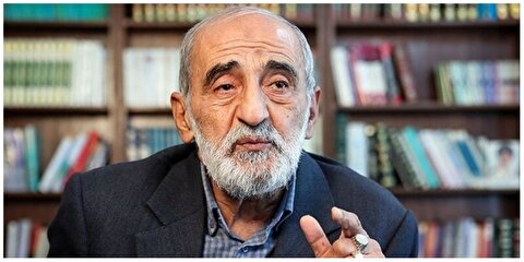 حسین شریعتمداری: ترامپ به گوسفندی شبیه است که «ماسک گرگ» بر چهره زده است
