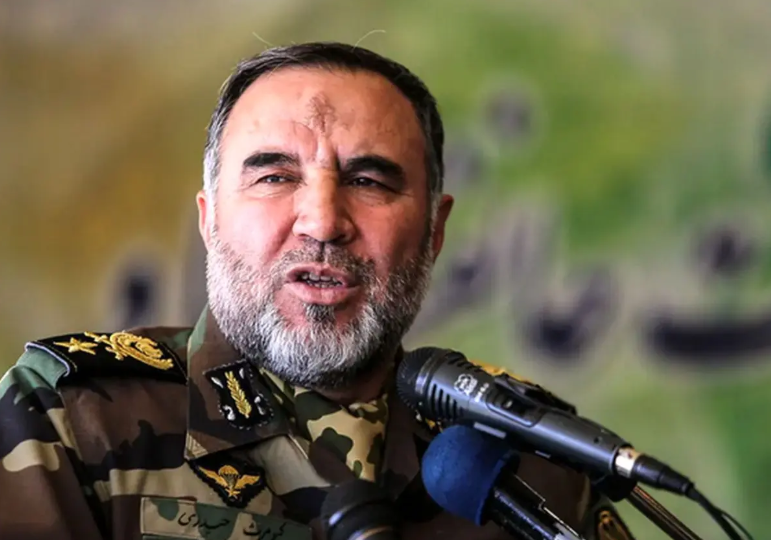 فرمانده نیروی زمینی ارتش: دست‌ها روی ماشه است