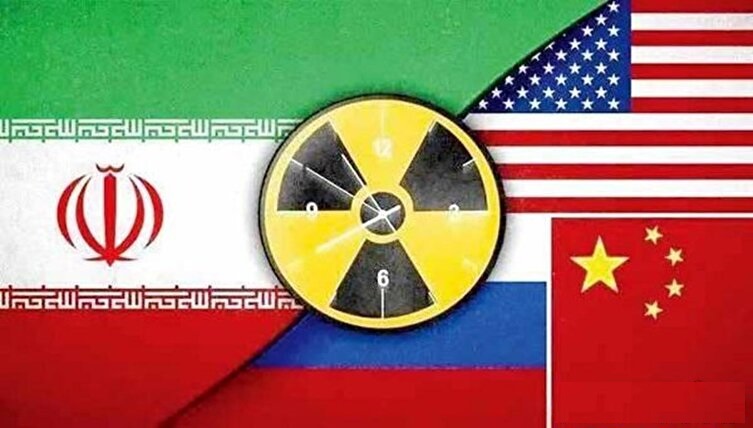 دیپلماسی در حاشیه/ماشه روی میز