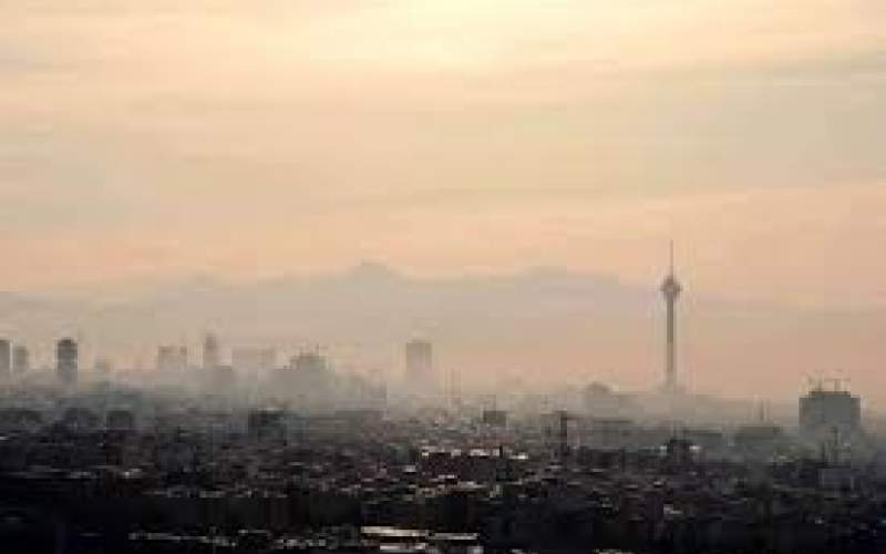 آلودگی هوا در ۱۸ شهر/هوای تهران برای هفتمین روز متوالی در وضعیت «قرمز»