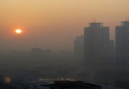 خفگی تهران در میان دود سیاست و مازوت!