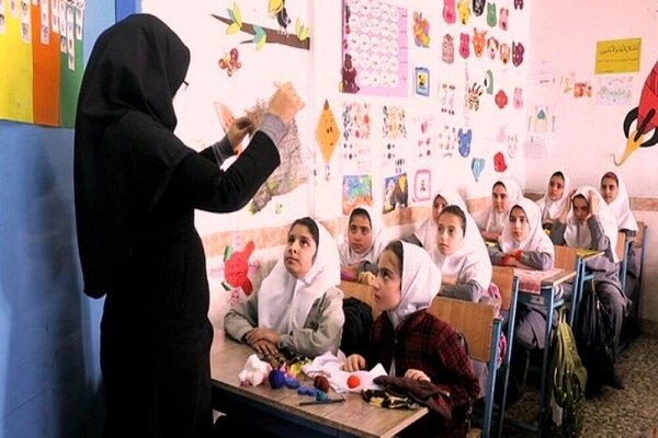 «فوق‌العاده خاص» شامل همه فرهنگیان می‌شود